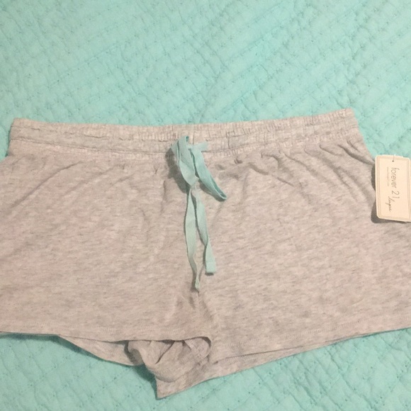Forever 21 Pants - Gray forever 21 pj shorts Forever 21 Pants - Gray forever 21 pj shorts